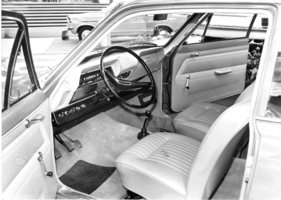 Vauxhall Viva (1967) - mit neuer Karosserie und Hinterachse, sowie sportlich getrimmtem Interieur - Genfer Autosalon 1967