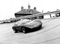 Vauxhall XVR (1966) – Der einzige fahrbereite Prototyp bei Versuchsfahrten in Chaul End (© Werk / Vauxhall Motors, 1966) Vauxhall XVR (1966) – Der einzige fahrbereite Prototyp bei Versuchsfahrten in Chaul End (© Werk / Vauxhall Motors, 1966)