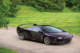 Vector M12 (1996) - angeboten als Lot 255 an der RM/Sotheby's-Versteigerung in Monterey am 16. August 2019