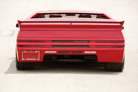 Vector W8 (1992) - 1.93 Meter Breite waren vor 20 Jahren noch eine Ansage (angeboten an der RM Auction Monterey 2014) Vector W8 (1992) - 1.93 Meter Breite waren vor 20 Jahren noch eine Ansage (angeboten an der RM Auction Monterey 2014)