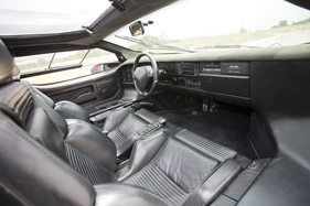 Vector W8 (1992) - kein Kardantunnel (angeboten an der RM Auction Monterey 2014)