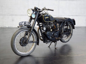 Velocette KSS (Jg. Ca.) (1947) - als Lot 065 an der Humer und Granner Classic Expo Salzburg Versteigerung 2024