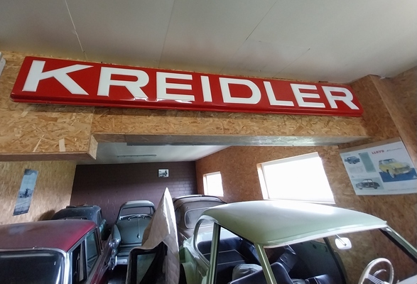 Vergleichsweise klein ist dagegen das Kreidler-Pendant – Zu Besuch in der Sammlung Hilker