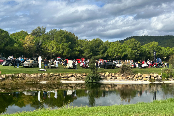Versammlung bei besten Wetterverhältnissen - Mallorca Car Week 2023