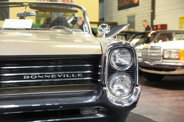 Versteigerung Oldtimer Galerie Toffen am 28. November 2015 - Pontiac Bonneville