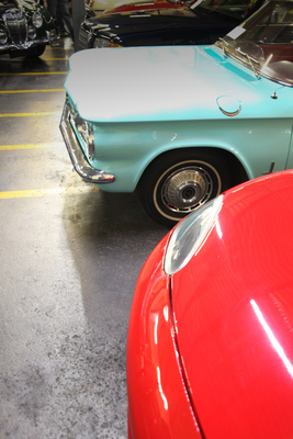 Versteigerung Oldtimer Galerie Toffen am 28. November 2015 - zweimal amerikanische Besonderheiten - Dodge Viper und Chevrolet Corvair