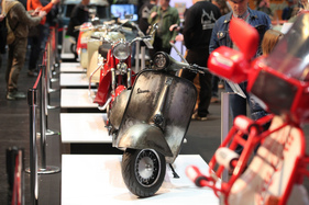 Vespa SLS 300 Custom (2005) - Tuning im Vintage Style - Bremen Classic Motorshow 2020