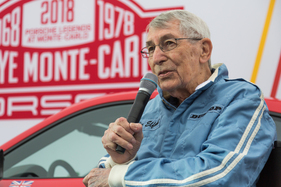 Vic Elford in the pits - Porsche Rennsport Reunion 2018