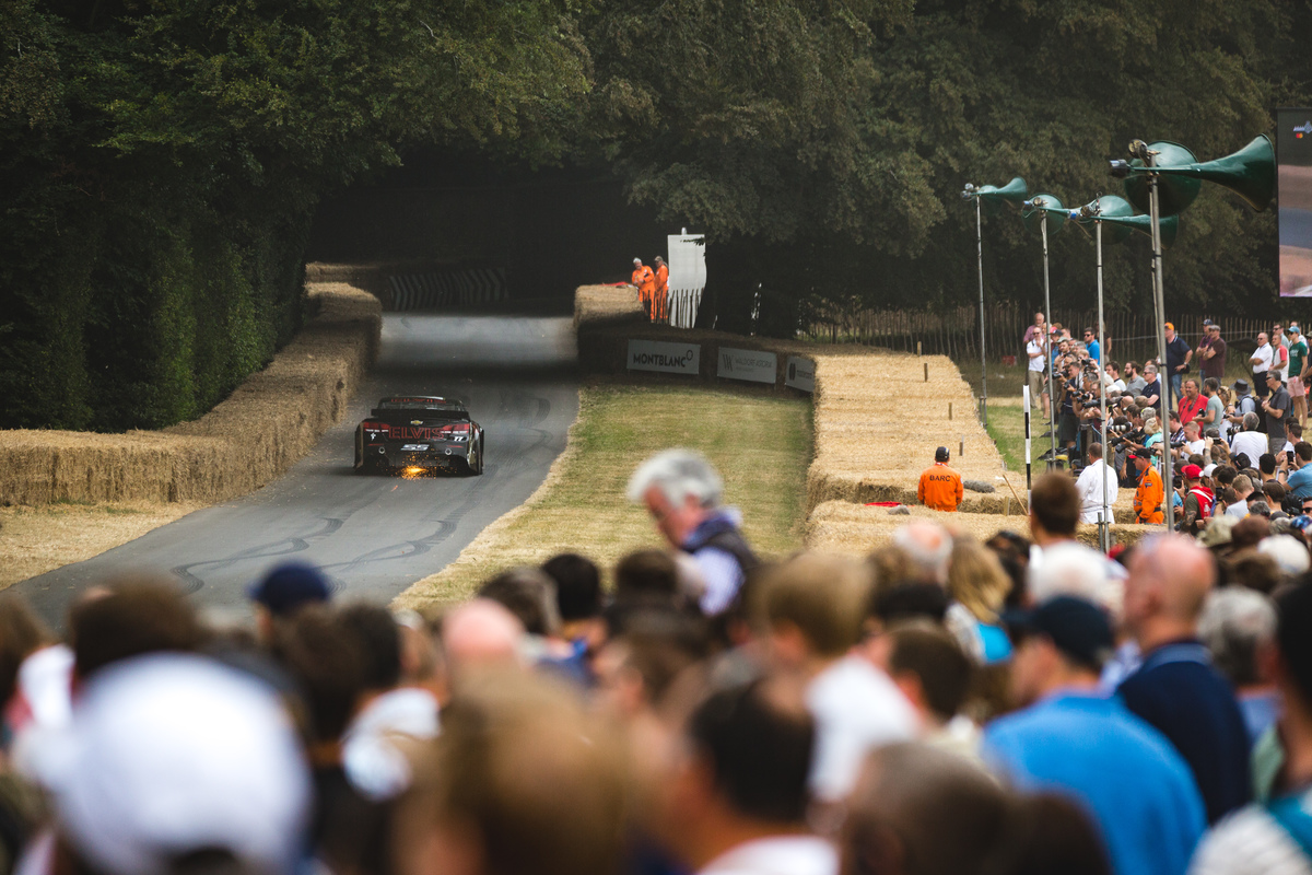 Lots of people on the well-protected track - Goodwood Festival of Speed 2018