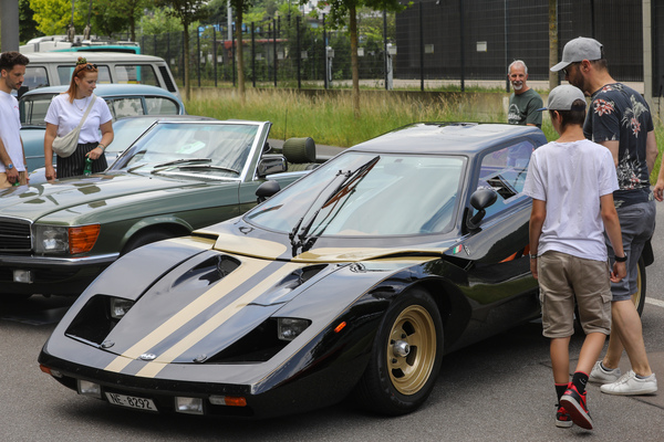 Viel beachtetes Misterium mit Batman- und Pininfarina-Emblemen - im Grundsatz aber ein Volkswagen mit Nova-GT-Aufbau - Old Wheels Biel-Bienne 2025