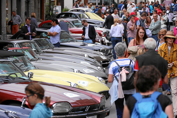 Vielbewunderte Sportwagen von Jaguar am Concours am Sonntag - British Classic Car Meeting St. Moritz 2017