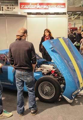 Viele Technik-Interessierte - es wurde viel gefachsimpelt - OTM Fribourg 2015