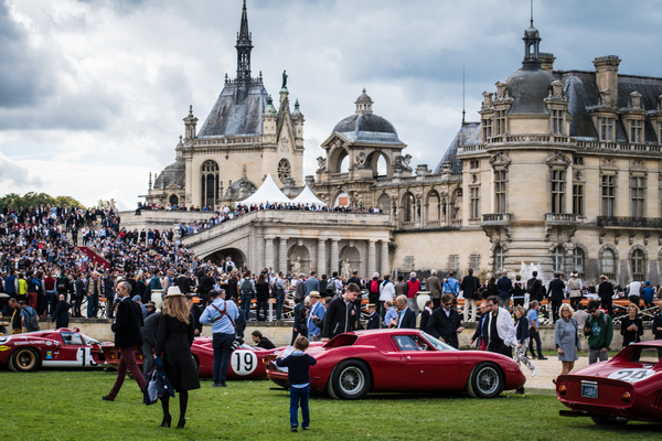 Viele Zuschauer - Concours Chantilly Arts & Elegance 2017