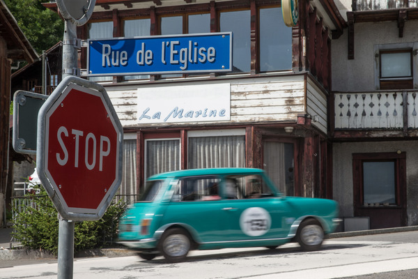 Viele besuchten erst noch den Gottesdienst, bevor es dann …