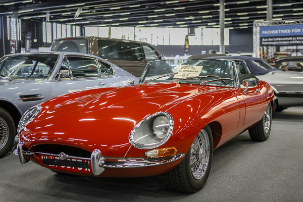 Viele hochkarätige Klassiker zu verkaufen