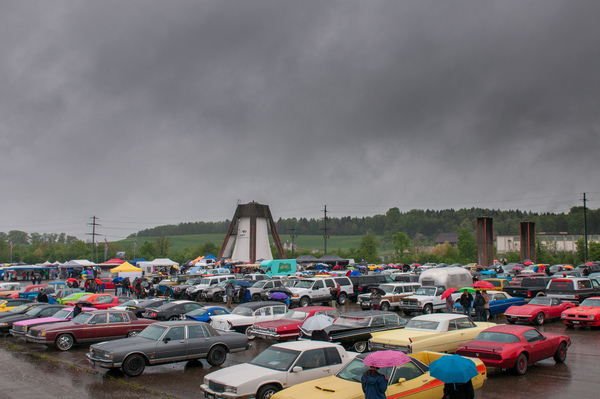 Viele unterschiedliche Teilnehmer trotz Regen: US-V8-Power trotzte der fast nahtlosen Schauer - American Live 2015