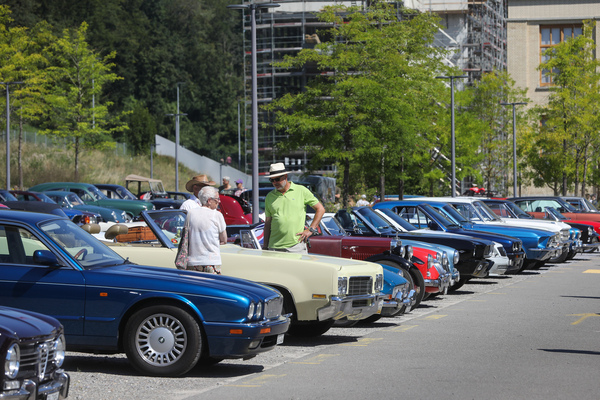 Vielfalt auf dem oberen Parkplatz - Older Classics August 2024