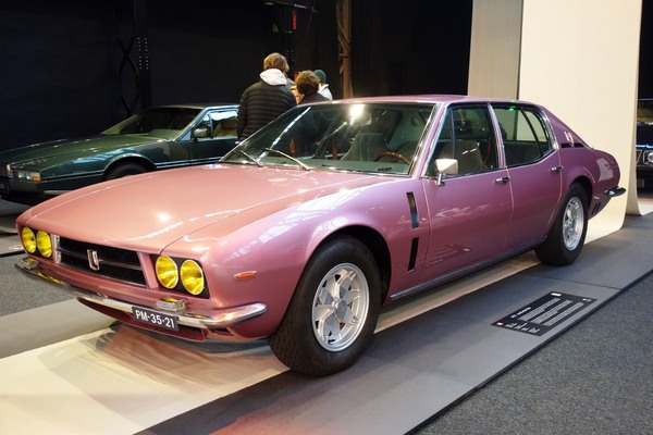 Viertürer Iso Rivolta Fidia von 1972 - Sonderschau Supercars 2 in der Autoworld Brüssel 2022/2023
