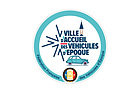 Villes et Villages d'Accueil des Véhicules d'Époque – Logo – es ziert die Plakette am Ortseingang