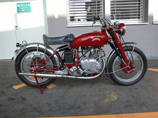 Vincent Comet 500 (1950) - angeboten an der Versteigerung der Oldtimer Galerie in Toffen am 28. November 2015
