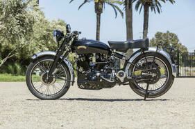 Vincent Rapide Series C To Black Shadow Specification (1950) - als Lot 002 angeboten an der Bonhams Quail Versteigerung am 19. August 2022 Vincent Rapide Series C To Black Shadow Specification (1950) - als Lot 002 angeboten an der Bonhams Quail Versteigerung am 19. August 2022