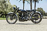Vincent Rapide Series C To Black Shadow Specification (1950) - als Lot 002 angeboten an der Bonhams Quail Versteigerung am 19. August 2022 (© Bonhams, 2022) Vincent Rapide Series C To Black Shadow Specification (1950) - als Lot 002 angeboten an der Bonhams Quail Versteigerung am 19. August 2022 (© Bonhams, 2022)