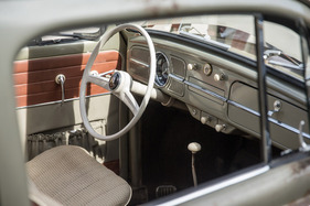 Volkswagen 1200 Export (1958) Christophorus wacht über diesen Käfer – 75 Jahre VW in der Schweiz