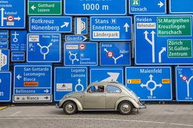 Volkswagen 1200 Export (1959) mit nachgerüsteten Blinkern – 75 Jahre VW in der Schweiz