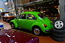 Volkswagen 1200 L (1975) – in auffälliger Farbe – im Museum Halle 77 in Dortmund (© Wolfram Hamann, 2023) Volkswagen 1200 L (1975) – in auffälliger Farbe – im Museum Halle 77 in Dortmund (© Wolfram Hamann, 2023)