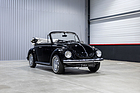 Volkswagen 1303 Beetle Cabriolet by Karmann (1974) - Lot 170 an der RM/Sotheby's Versteigerung in München vom 17. November 2023