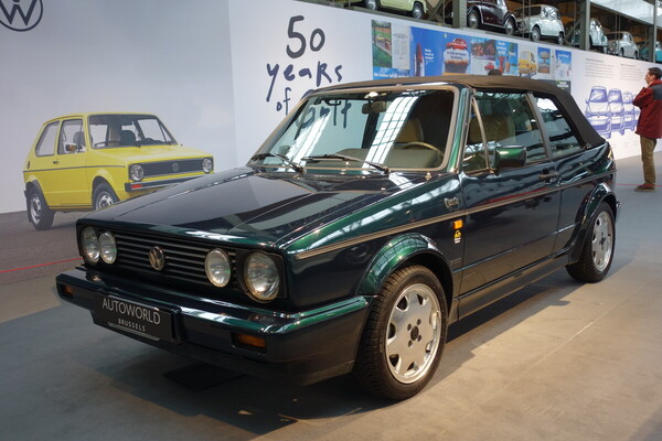 Volkswagen Golf Cabriolet Classicline (1993) – Sonderausstellung "50 Years of Golf" in der Autoworld Brüssel