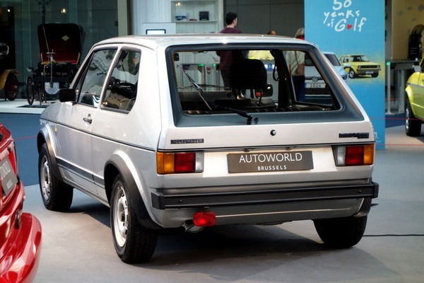 Volkswagen Golf GTI (1978) – Sonderausstellung "50 Years of Golf" in der Autoworld Brüssel