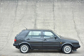 Volkswagen Golf Limited (1989) – mit zweiteiligen BBS-Rädern und getönten Rückleuchten wie der GTI Edition One, aber noch mit den alten Stossfängern