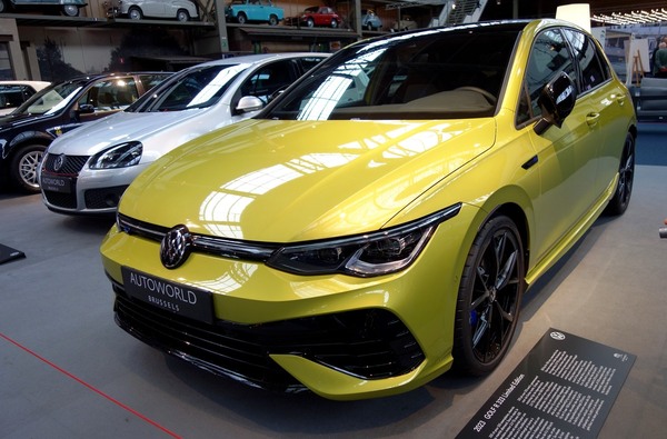 Volkswagen Golf R 333 Limited Edition (2023) – Numerus est omen: 333 PS stark und auf 333 Exemplare limitiert – Sonderausstellung "50 Years of Golf" in der Autoworld Brüssel