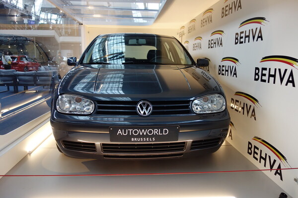 Volkswagen Golf "Twenty Five" (1999) – Sondermodell anlässlich 25 Jahren VW Golf – Sonderausstellung "50 Years of Golf" in der Autoworld Brüssel