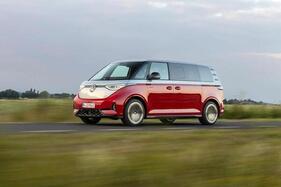 Volkswagen ID. Buzz GTX (2024) – mit 250 kW (340 PS): Stärkster Bulli aller Zeiten mit Allradantrieb, zwei Batteriegrößen und zwei Radständen Volkswagen ID. Buzz GTX (2024) – mit 250 kW (340 PS): Stärkster Bulli aller Zeiten mit Allradantrieb, zwei Batteriegrößen und zwei Radständen
