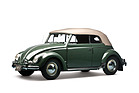 Volkswagen Käfer 1200 Deluxe Cabriolet (1954) - angeboten an der Versteigerung des Bruce Weiner Microcar Museums durch RM Auction am 15. und 16. Februar 2013