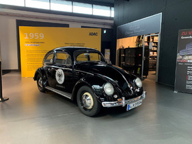 Bild Volkswagen Käfer (1959) - Teil der Sonderausstellung des ADAC Nordrhein