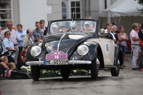 Volkswagen Käfer Hebmüller Cabriolet 11C (1951) - an der Rallye Historique anlässlich der Schloss Bensberg Classics 2015