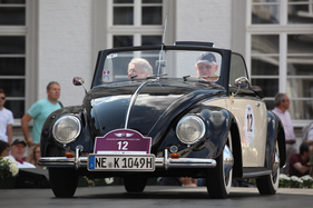 Volkswagen Käfer Hebmüller Cabriolet 14A (1949) - an der Rallye Historique anlässlich der Schloss Bensberg Classics 2015