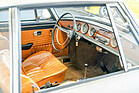 Volkswagen Karmann Ghia 1600 L Typ 34 (1968) - Das Interieur in schönem braunem Leder und Holzarmaturenbrett