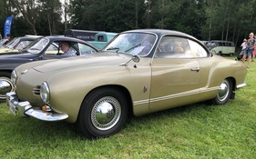 Volkswagen Karmann Ghia (1960) – Ein "Montage Suisse" mit partiellem Neulack, aber nur da, wo es unbedingt nötig war.