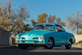 Volkswagen Karmann Ghia Coupe (1961) - als Lot 211 angeboten an der Bonhams Scottsdale Versteigerung am 27. Januar 2023