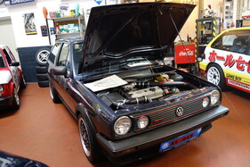 Volkswagen Polo GT G40 (1988) – verweist stolz auf die gekühlte Ladeluft – im Museum Halle 77 in Dortmund