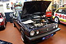 Volkswagen Polo GT G40 (1988) – verweist stolz auf die gekühlte Ladeluft – im Museum Halle 77 in Dortmund (© Wolfram Hamann, 2023) Volkswagen Polo GT G40 (1988) – verweist stolz auf die gekühlte Ladeluft – im Museum Halle 77 in Dortmund (© Wolfram Hamann, 2023)