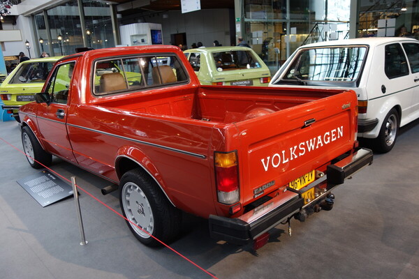 Volkswagen Rabbit Pickup (1982) – das US-Modell des VW Caddy – Sonderausstellung "50 Years of Golf" in der Autoworld Brüssel