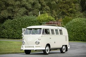 Volkswagen Type 2 Camper Westfalia (1967) - als Lot 27 an der Artcurial "Automobiles Sur les Champs" Versteigerung am 3. Dezember 2020