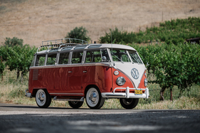 Volkswagen Type 2 Deluxe '23-Window' Microbus (1962) - als Lot 206 an der RM/Sotheby's Online Only Open Roads December 2021 Versteigerung vom 1. bis 8. Dezember 2021