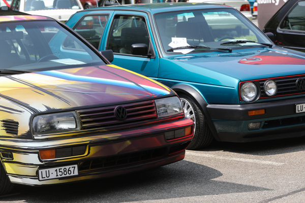 Volkswagen in unterschiedlich interpretierter Ausführung - Youngtimer Stockental 2025
