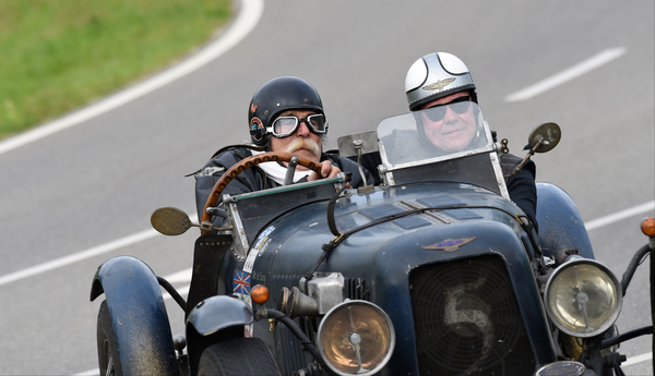 Volle Konzentration im Lagonda - Klassikwelt Bodensee 2016